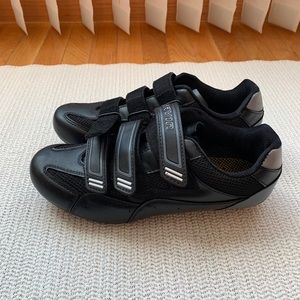 Gavin road cycling shoes size 43